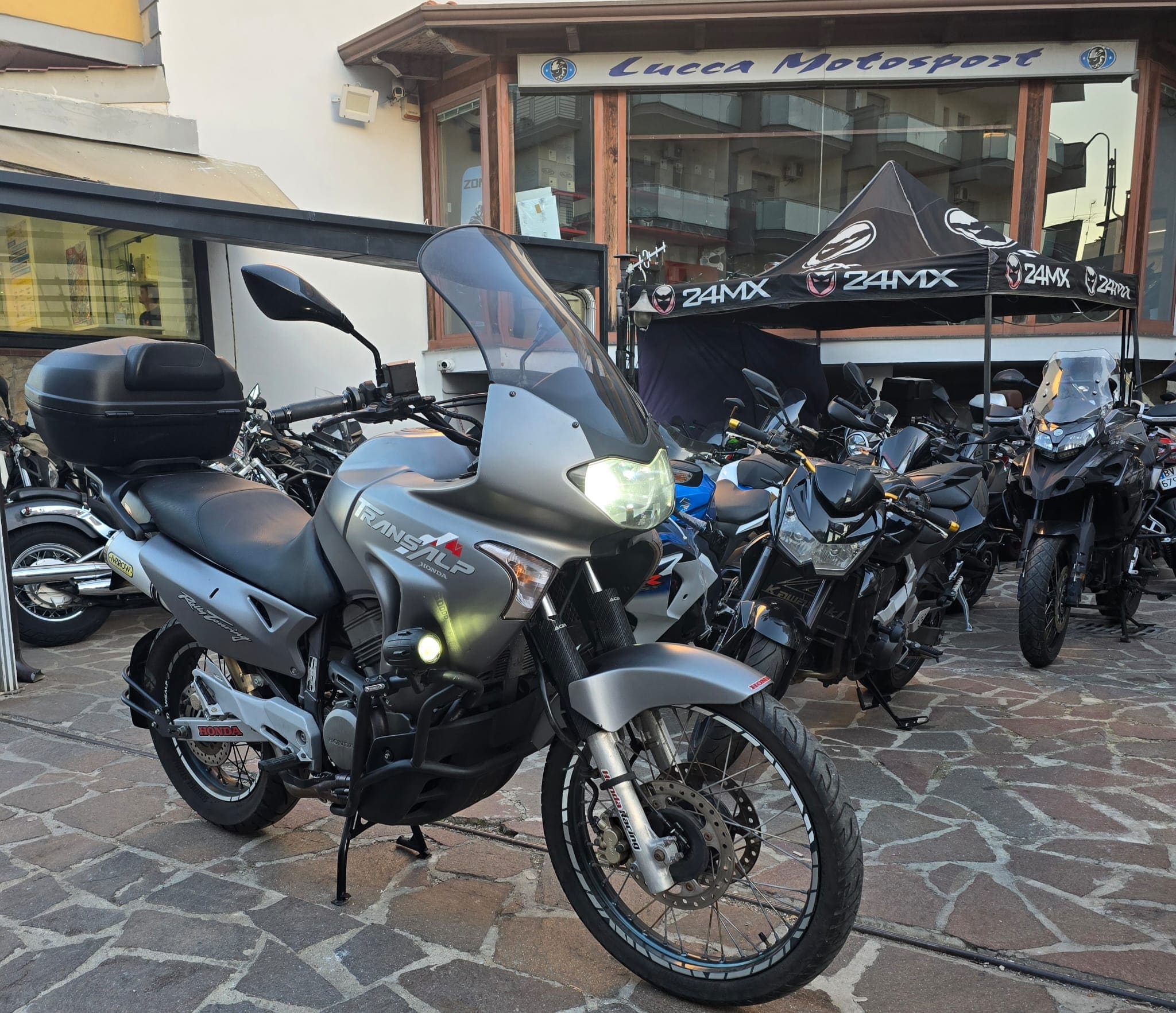 Honda Transalp 650 del 2006